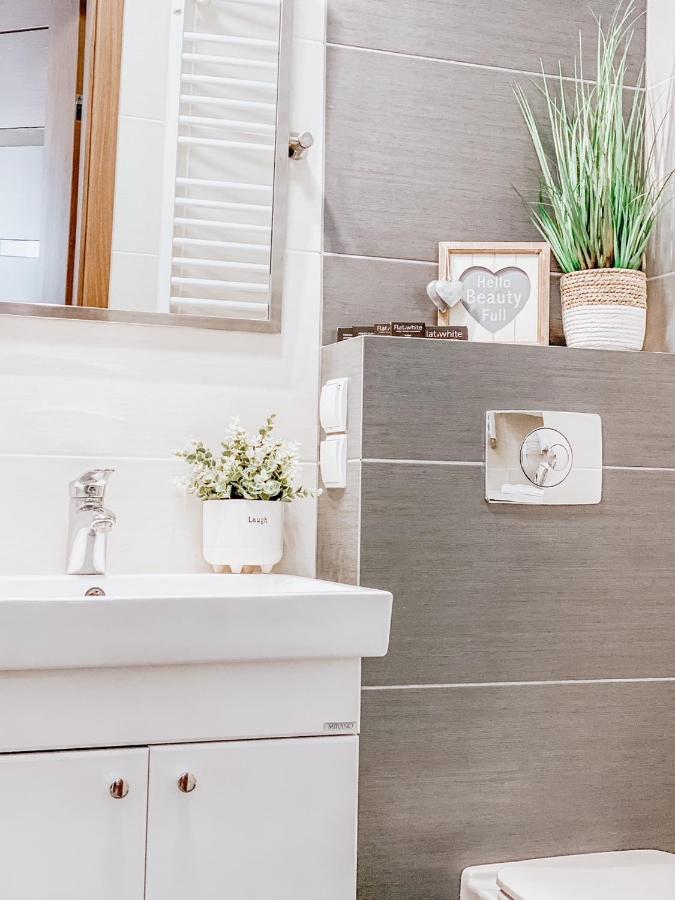 Apartamenty Flat White Ruczajowa Зелена Гура Екстер'єр фото